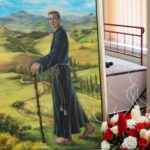 Tylko miłość jest twórcza  Wyjazd do Niepokalanowa